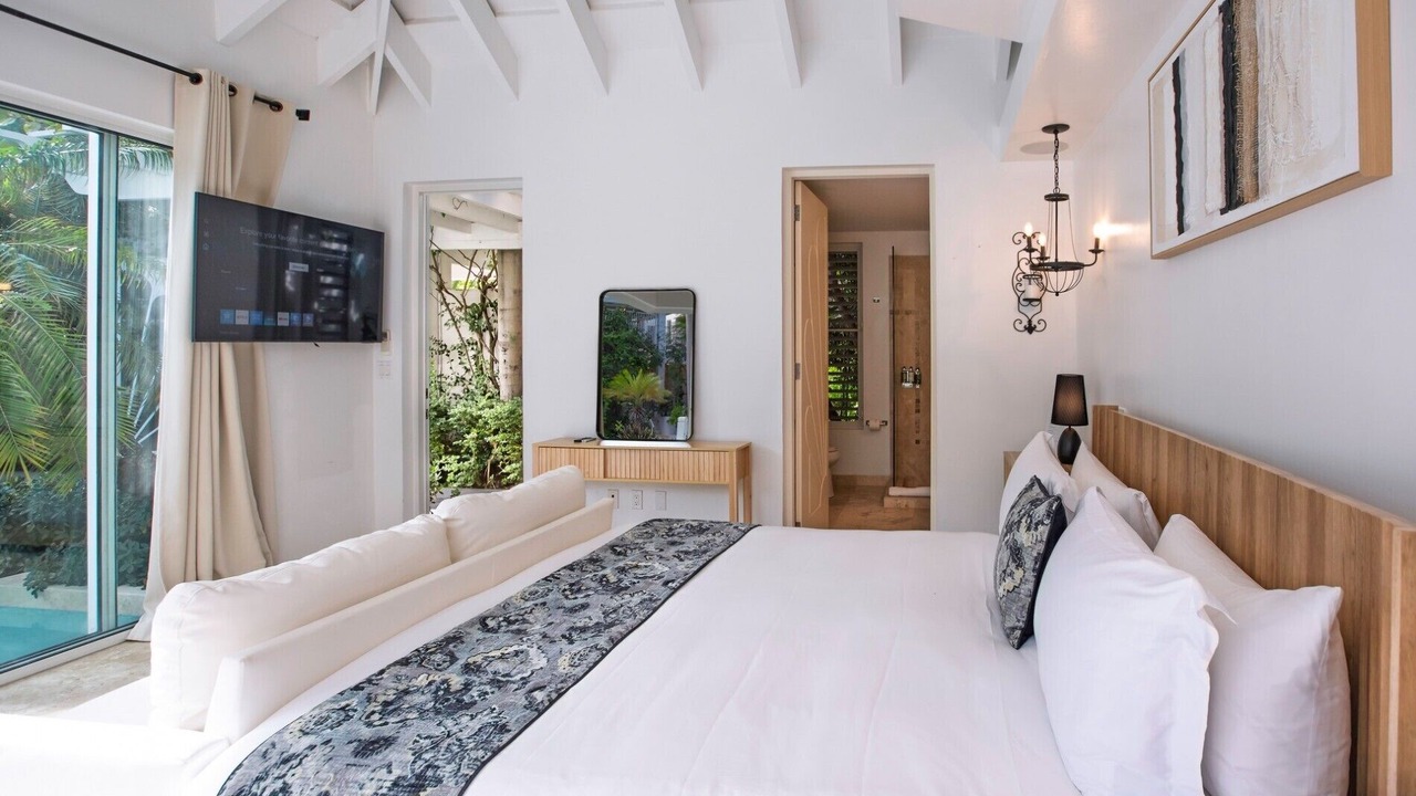 Photo of Bedroom in Long Bay Hills