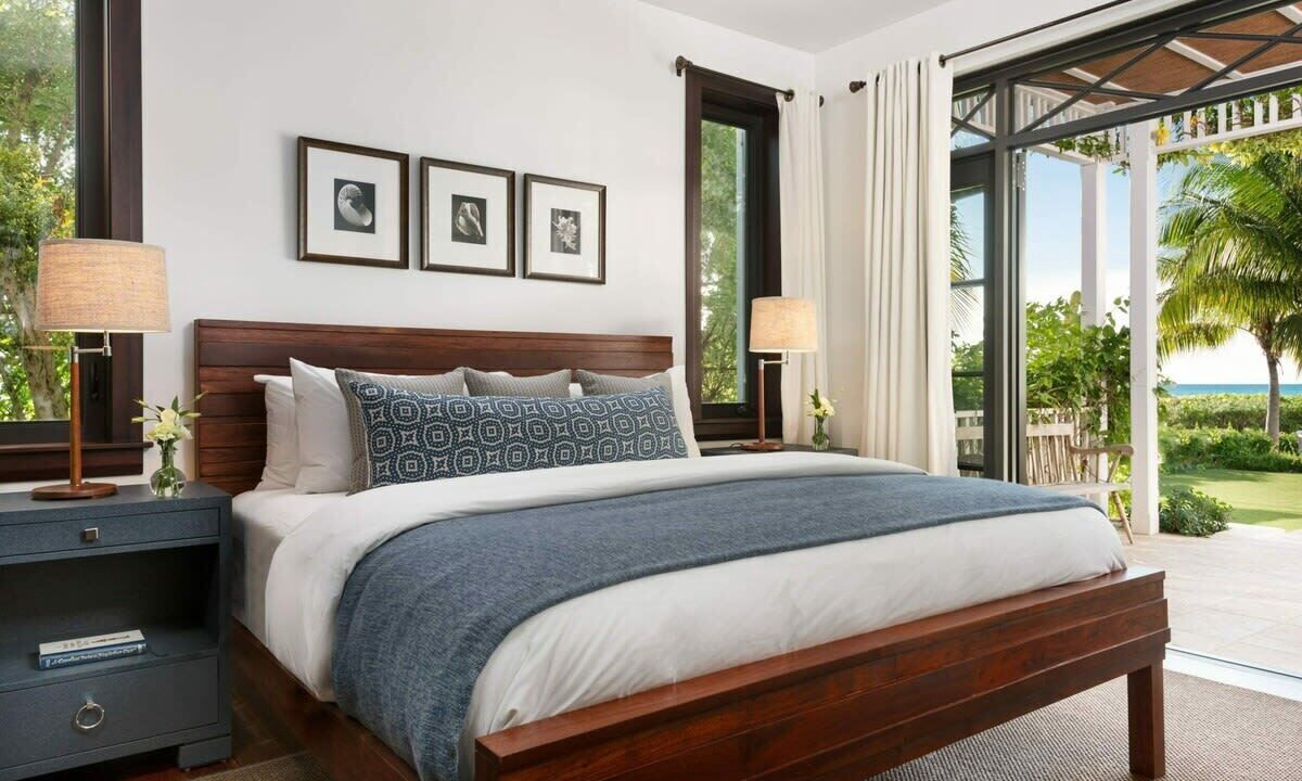 Photo of Bedroom in Leeward Settlement