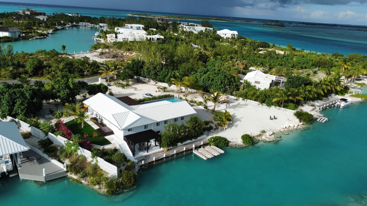 Photo of Outdoor in Leeward Settlement
