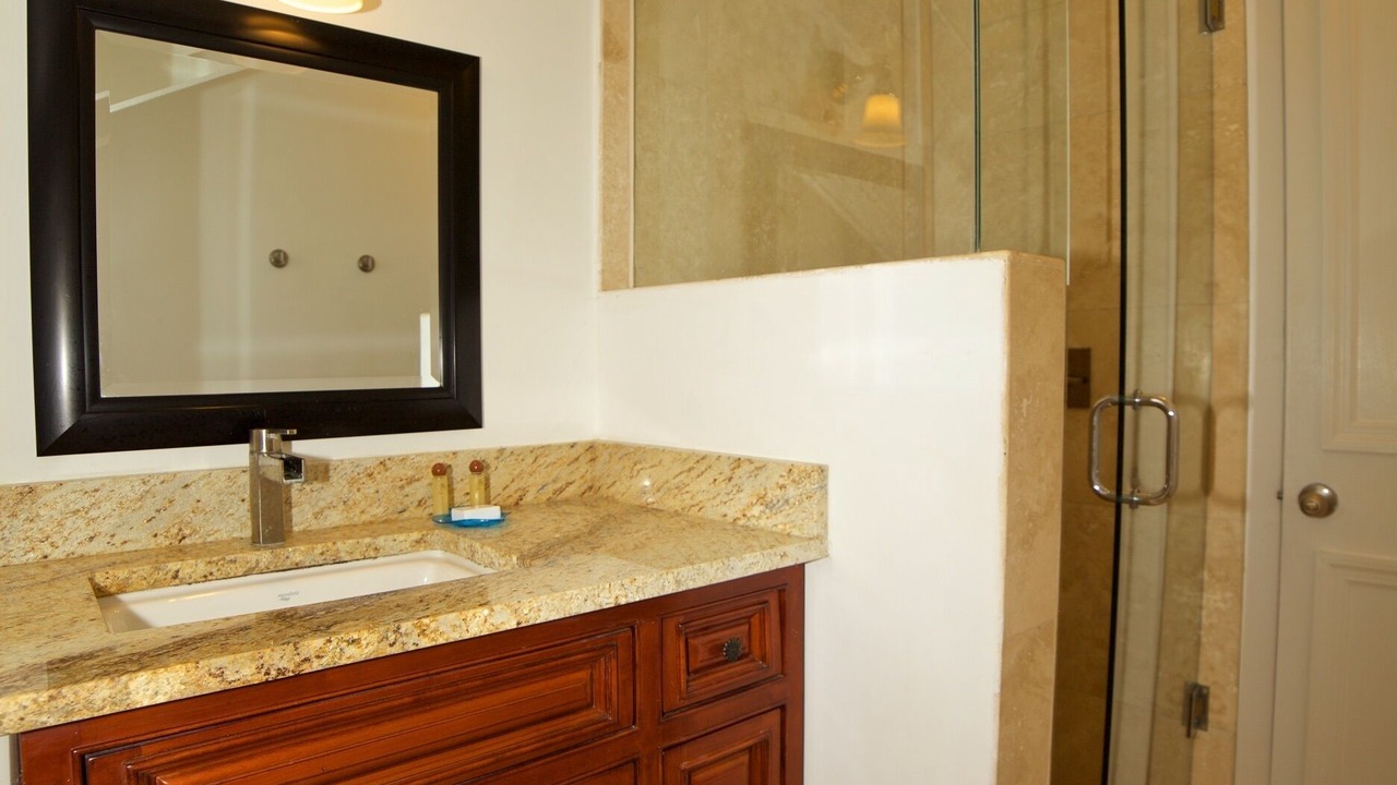 Photo of Bathroom in Leeward Settlement