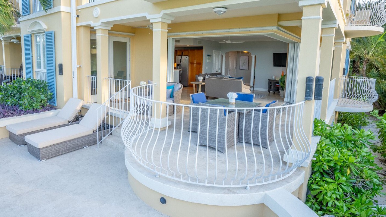 Photo of Outdoor in Grace Bay