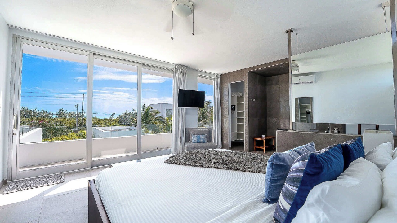 Photo of Bedroom in Long Bay