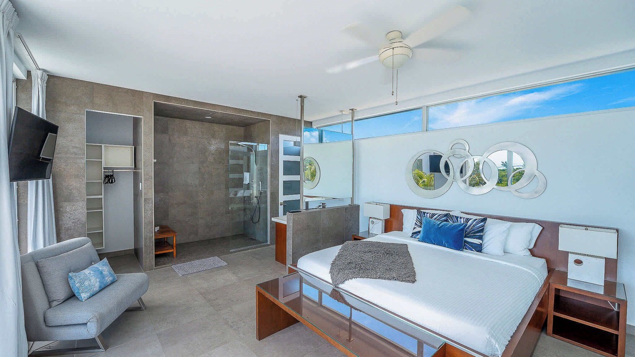 Photo of Bedroom in Long Bay