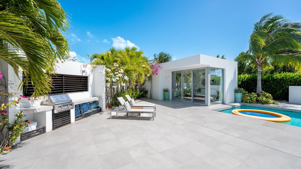 Photo of Patio Balcony in Long Bay