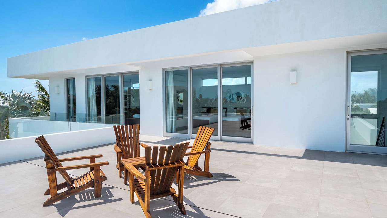 Photo of Patio Balcony in Long Bay