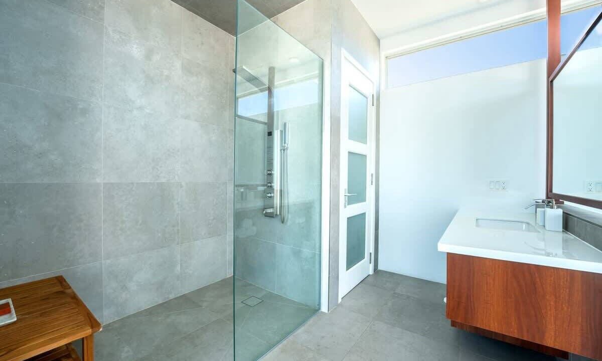 Photo of Bathroom in Long Bay
