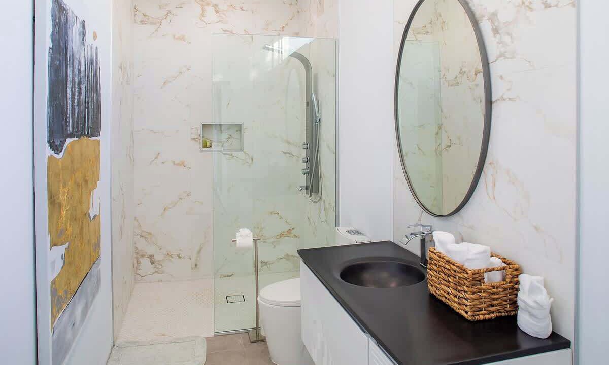 Photo of Bathroom in Long Bay
