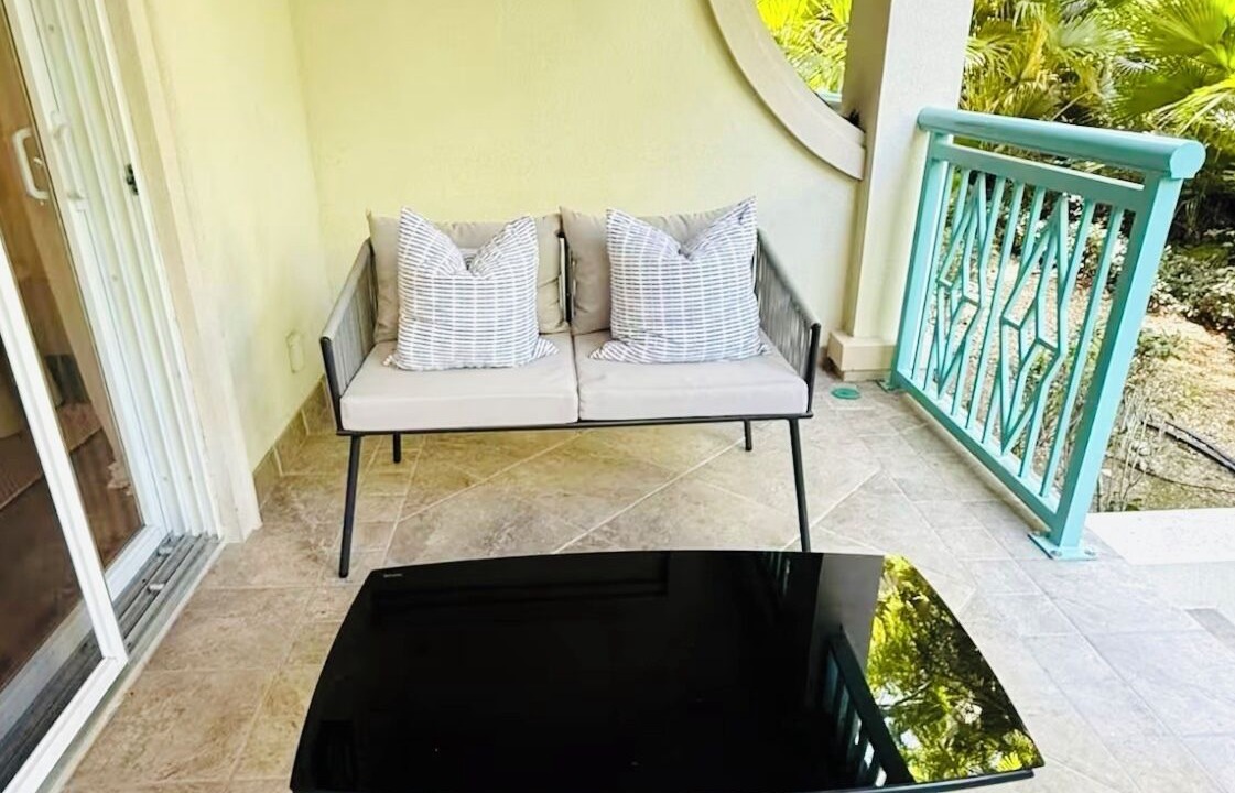 Photo of Patio Balcony in Leeward Settlement