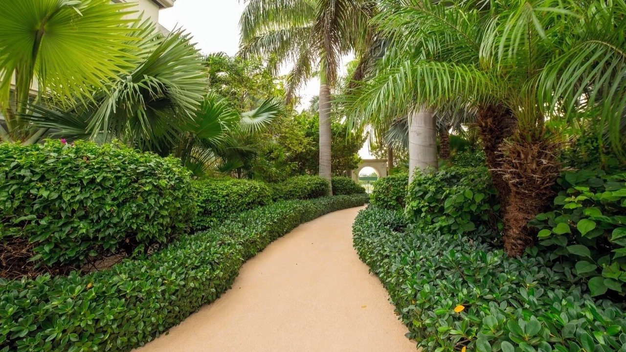 Photo of Outdoor in Leeward Settlement