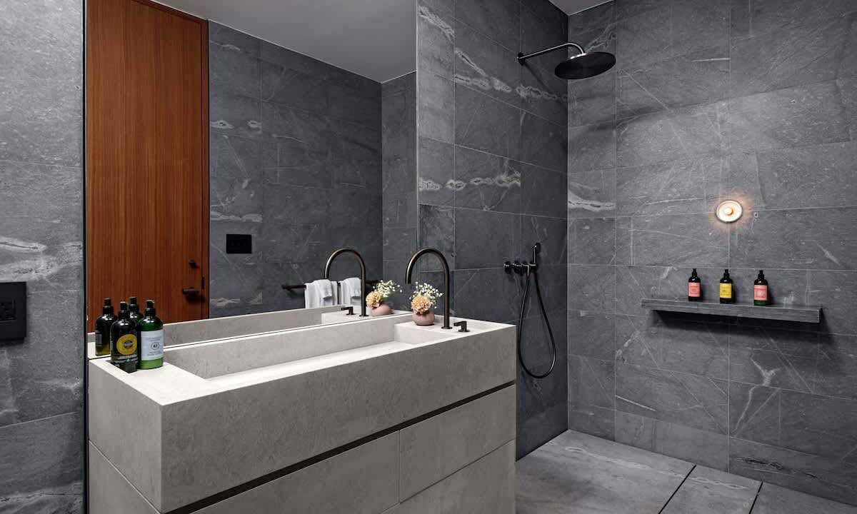Photo of Bathroom in Long Bay
