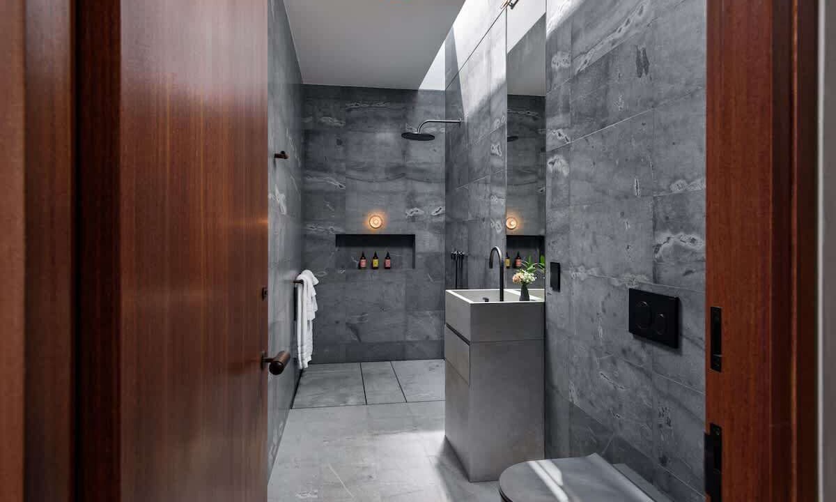 Photo of Bathroom in Long Bay