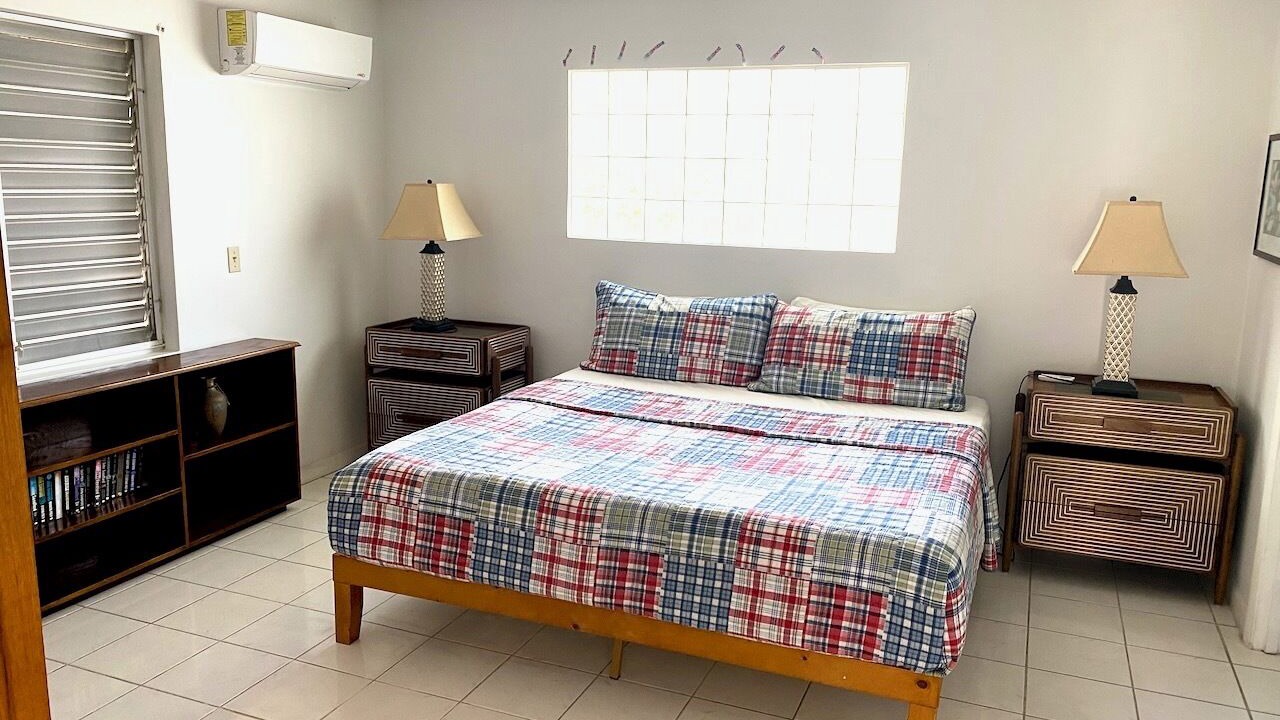 Photo of Bedroom in Grace Bay West