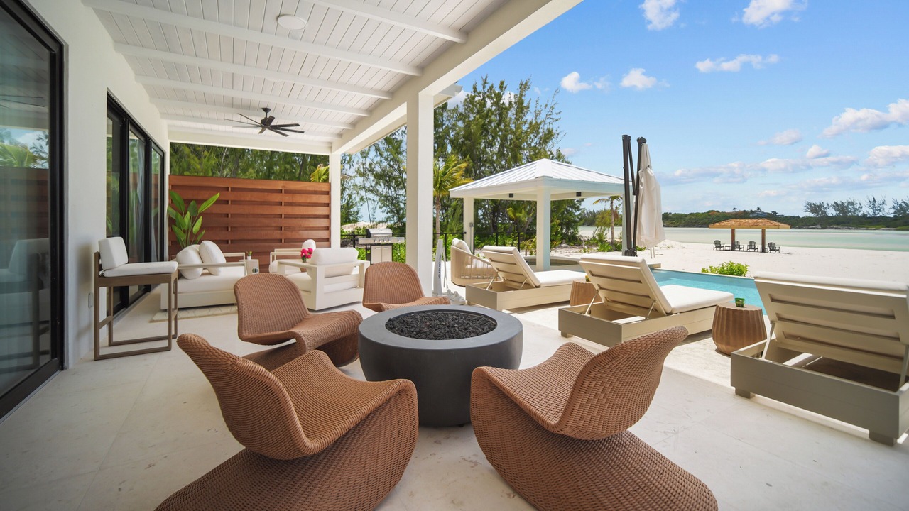Photo of Patio Balcony in Sandy Point