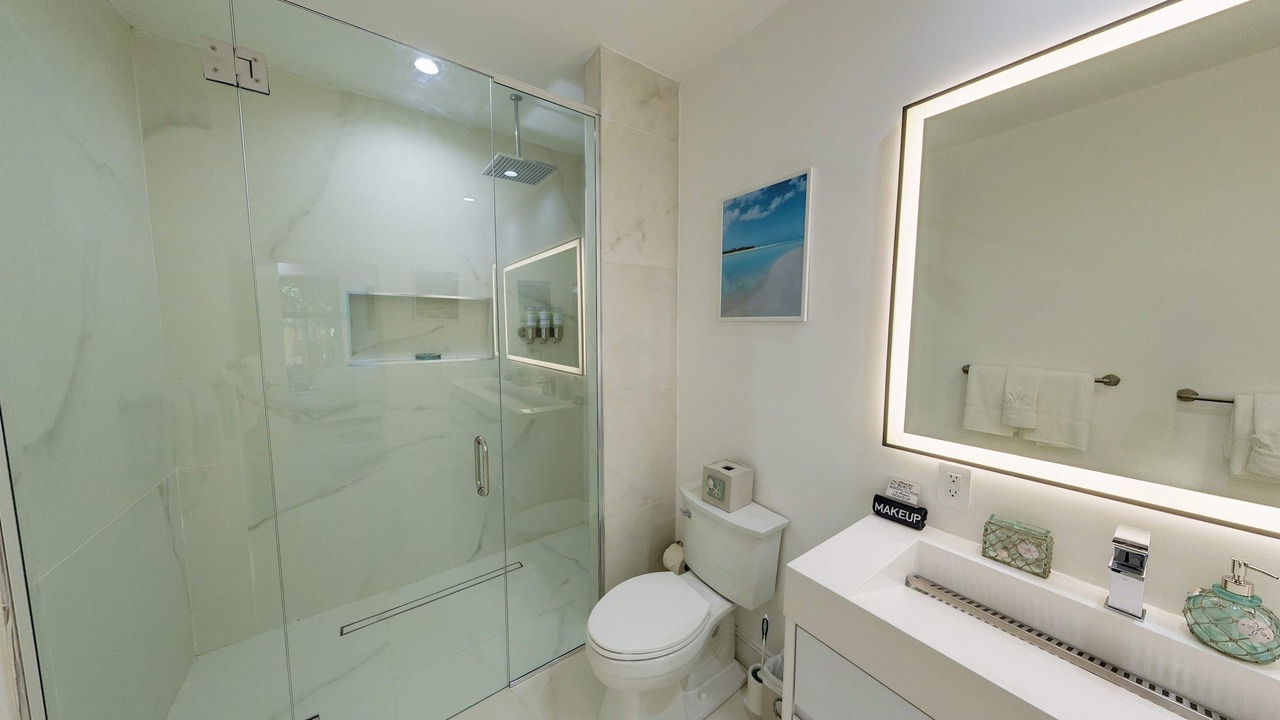 Photo of Bathroom in Discovery Bay
