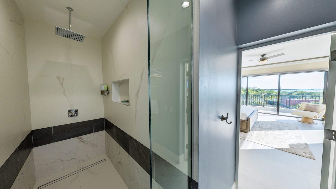 Photo of Bathroom in Discovery Bay