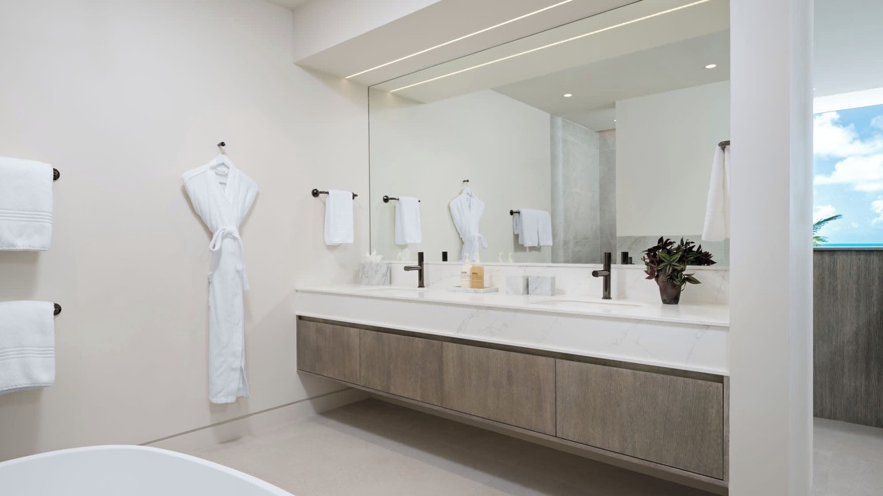 Photo of Bathroom in Long Bay Hills