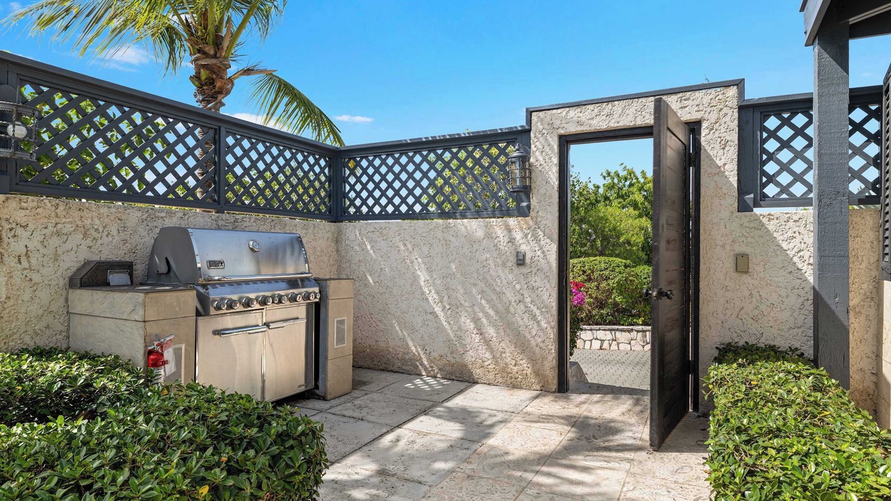 Photo of Patio Balcony in Ocean Point