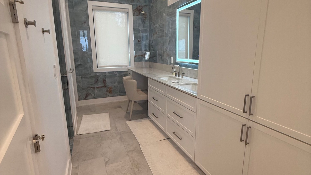 Photo of Bathroom in Sandy Point