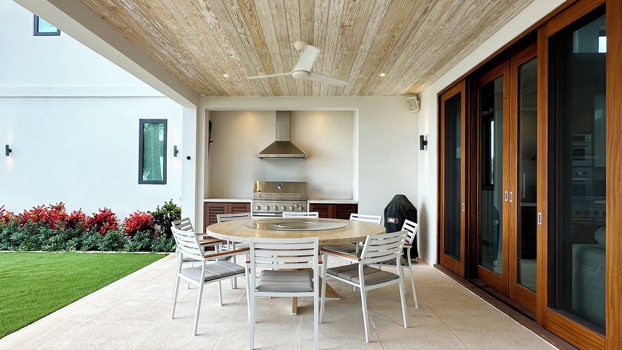 Photo of Outdoor in Long Bay Hills