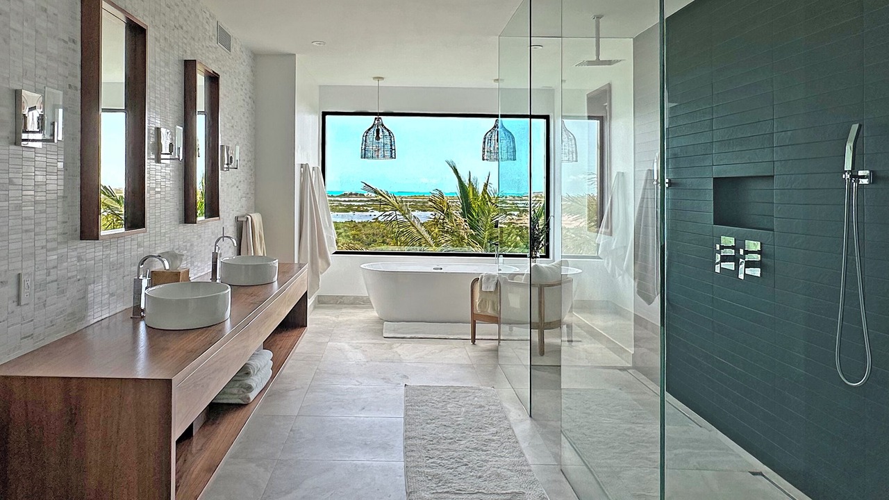 Photo of Bathroom in Long Bay Hills