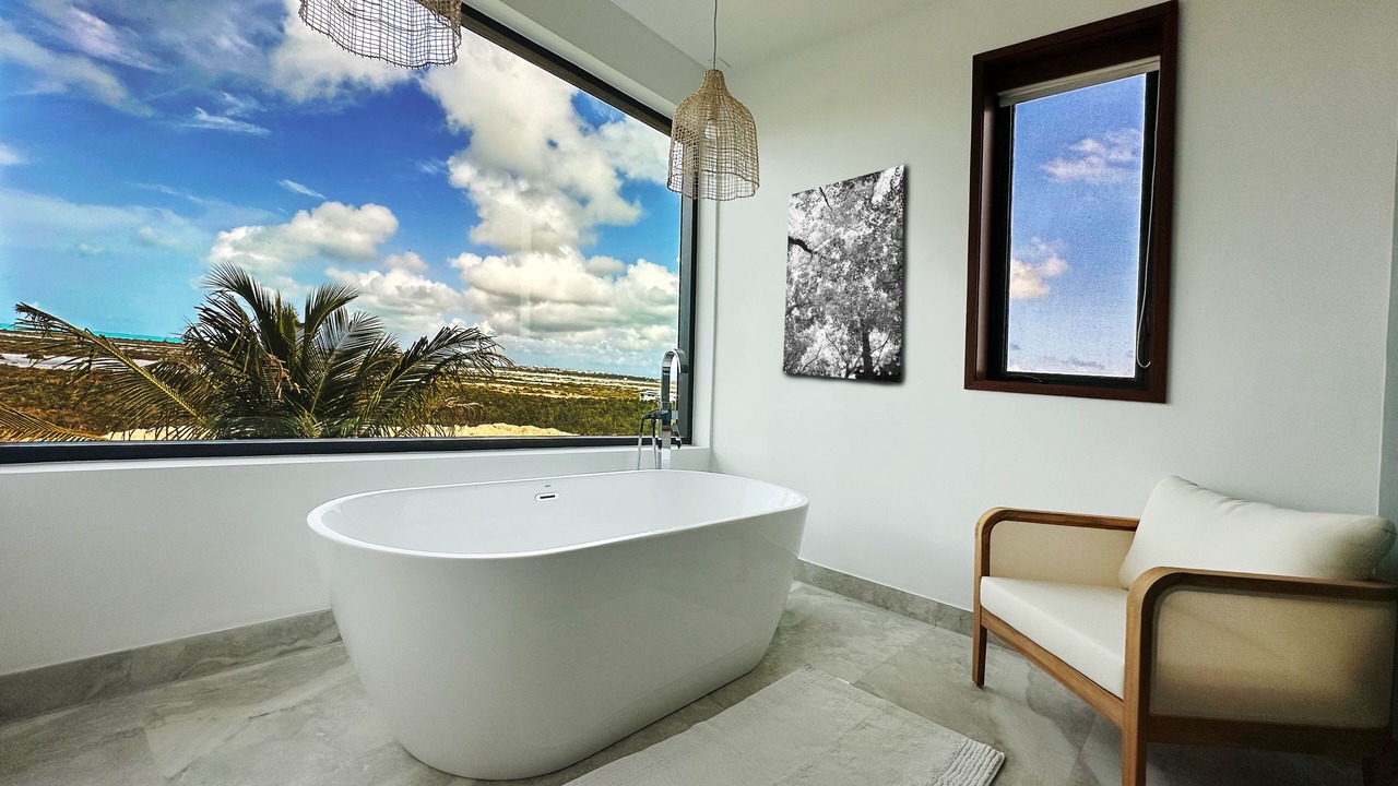 Photo of Bathroom in Long Bay Hills