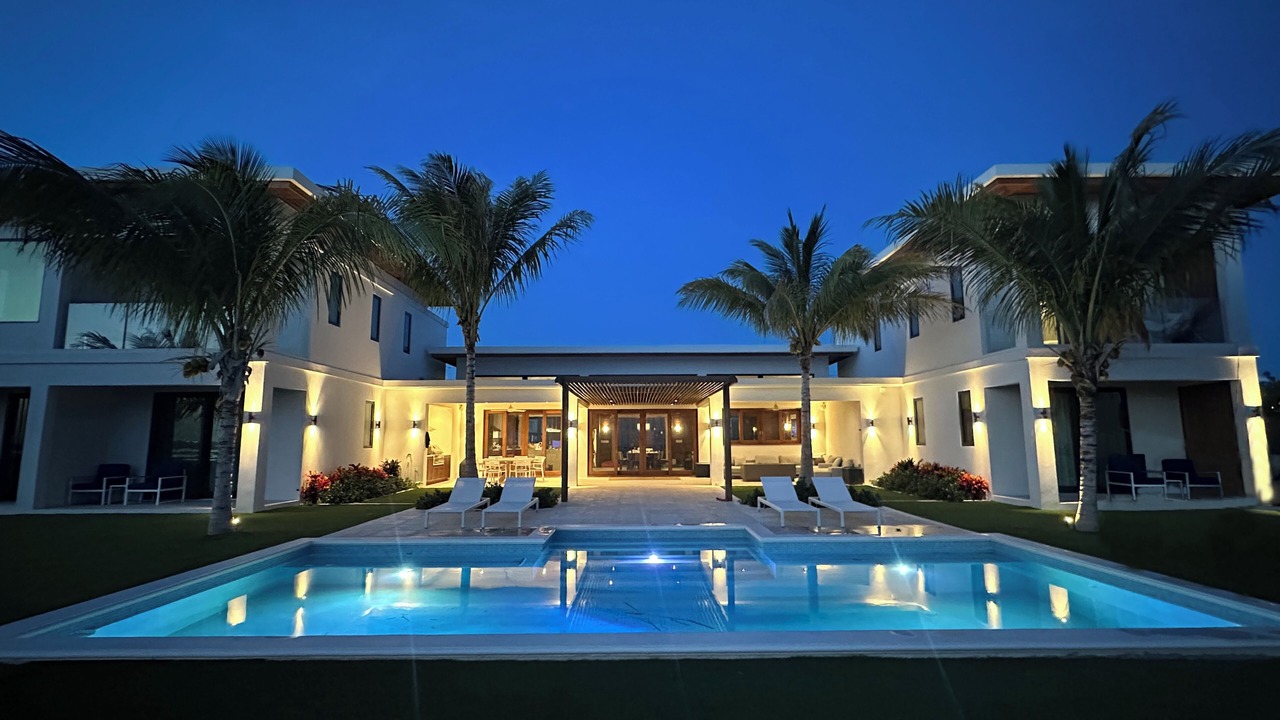Photo of Outdoor in Long Bay Hills
