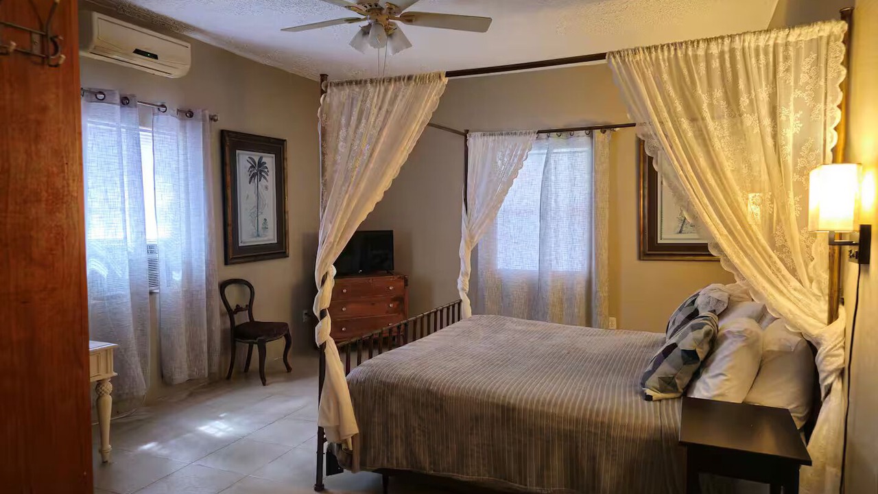 Photo of Bedroom in Providenciales