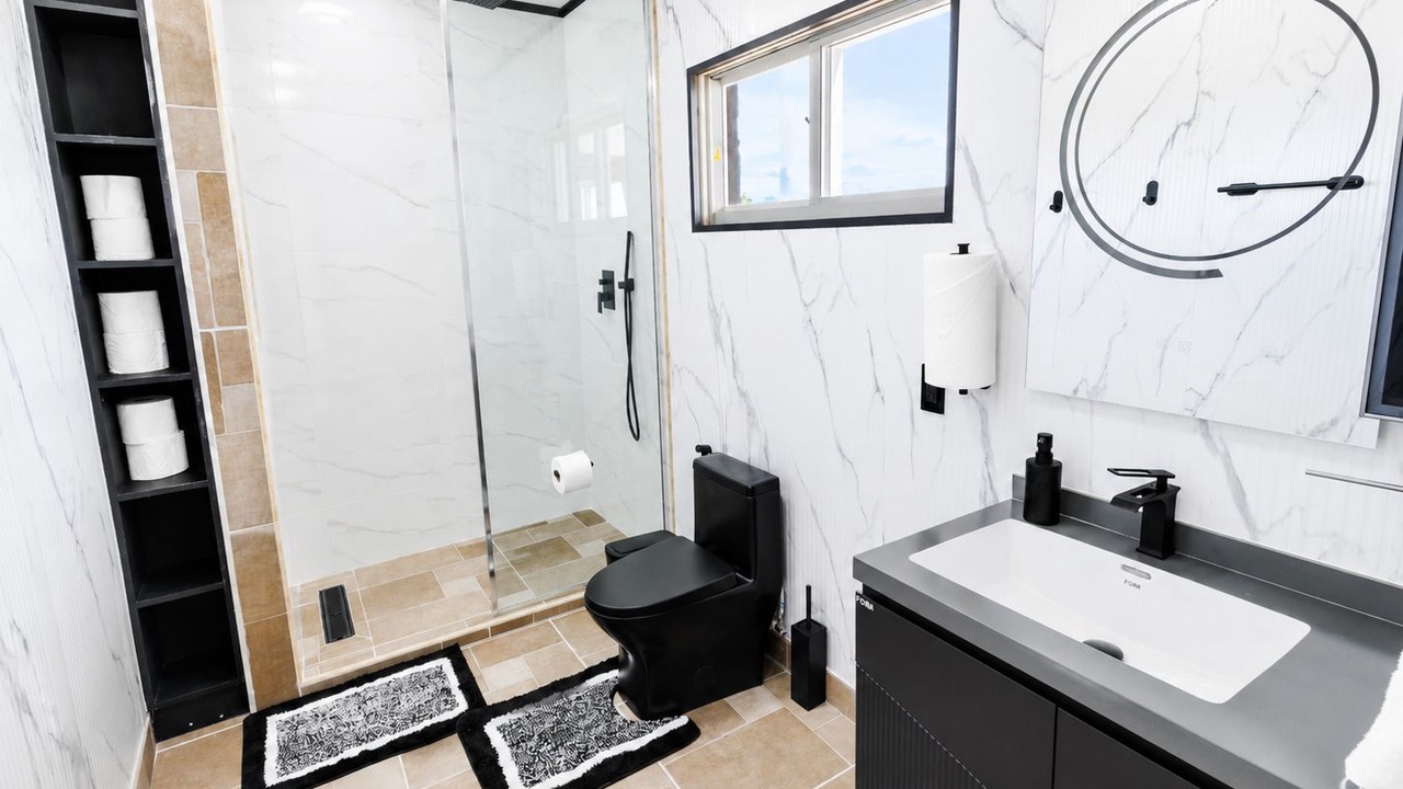 Photo of Bathroom in Discovery Bay