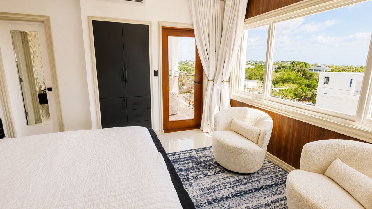 Photo of Bedroom in Discovery Bay