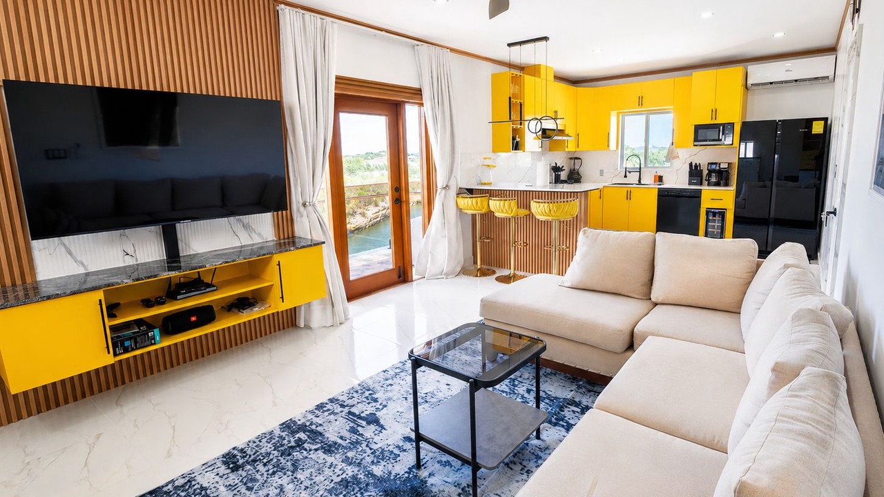 Photo of Livingroom in Discovery Bay
