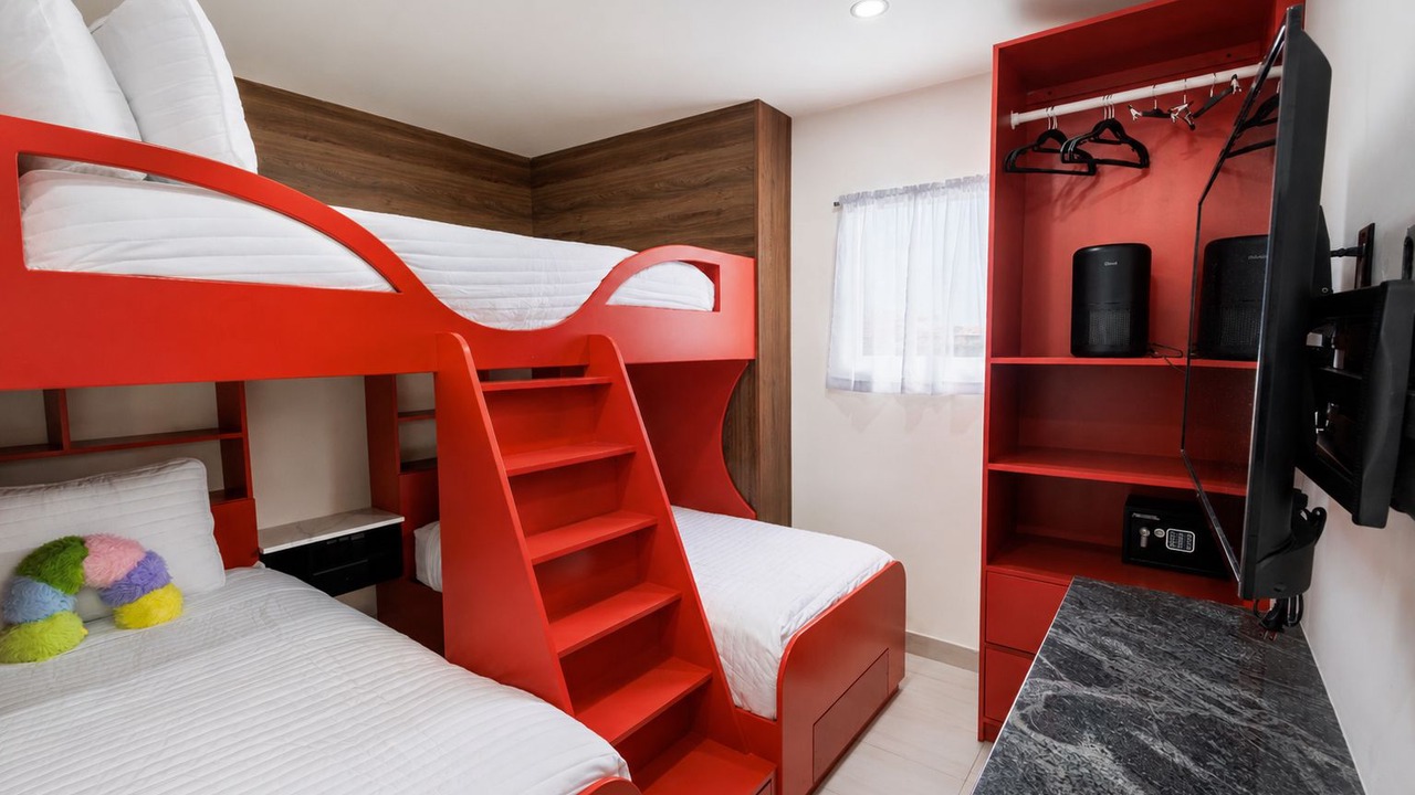 Photo of Bedroom in Discovery Bay