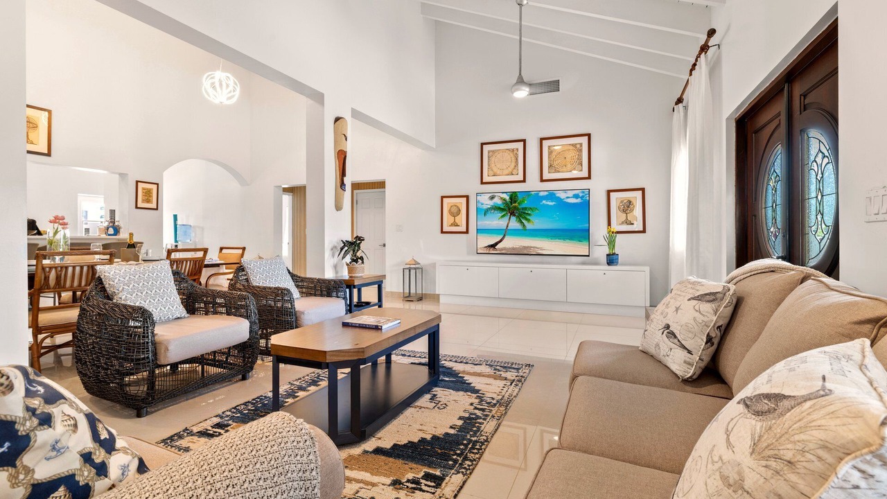 Photo of Livingroom in Long Bay