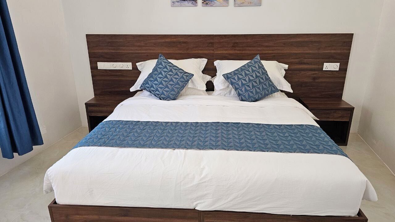 Photo of Bedroom in Omadhoo