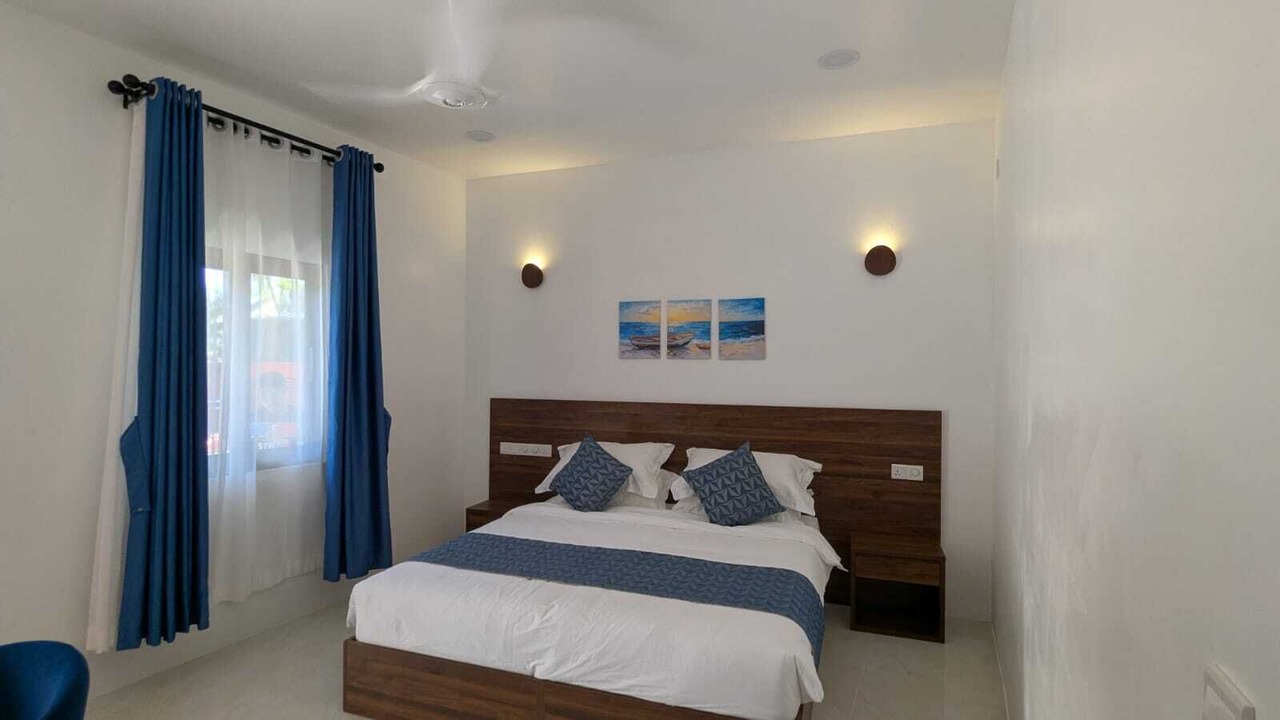 Photo of Bedroom in Omadhoo