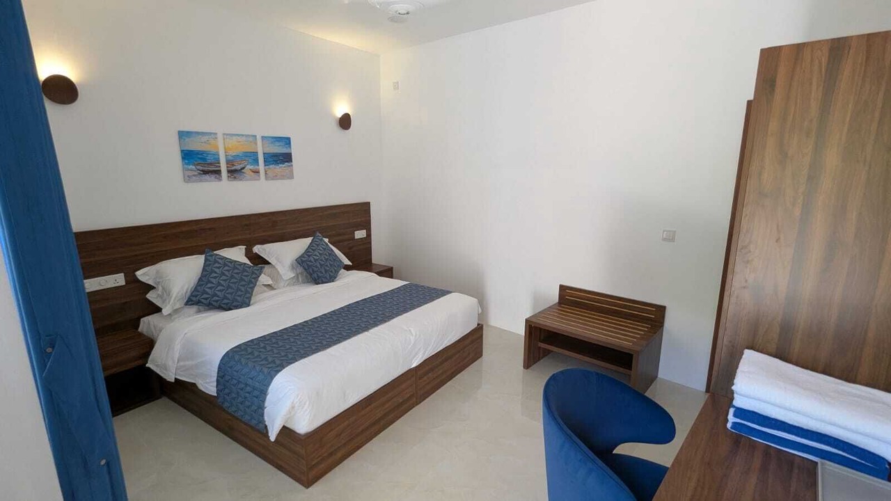Photo of Bedroom in Omadhoo
