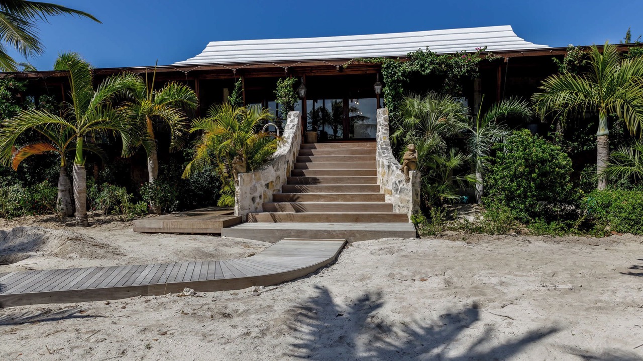 Photo of Outdoor in Leeward Settlement