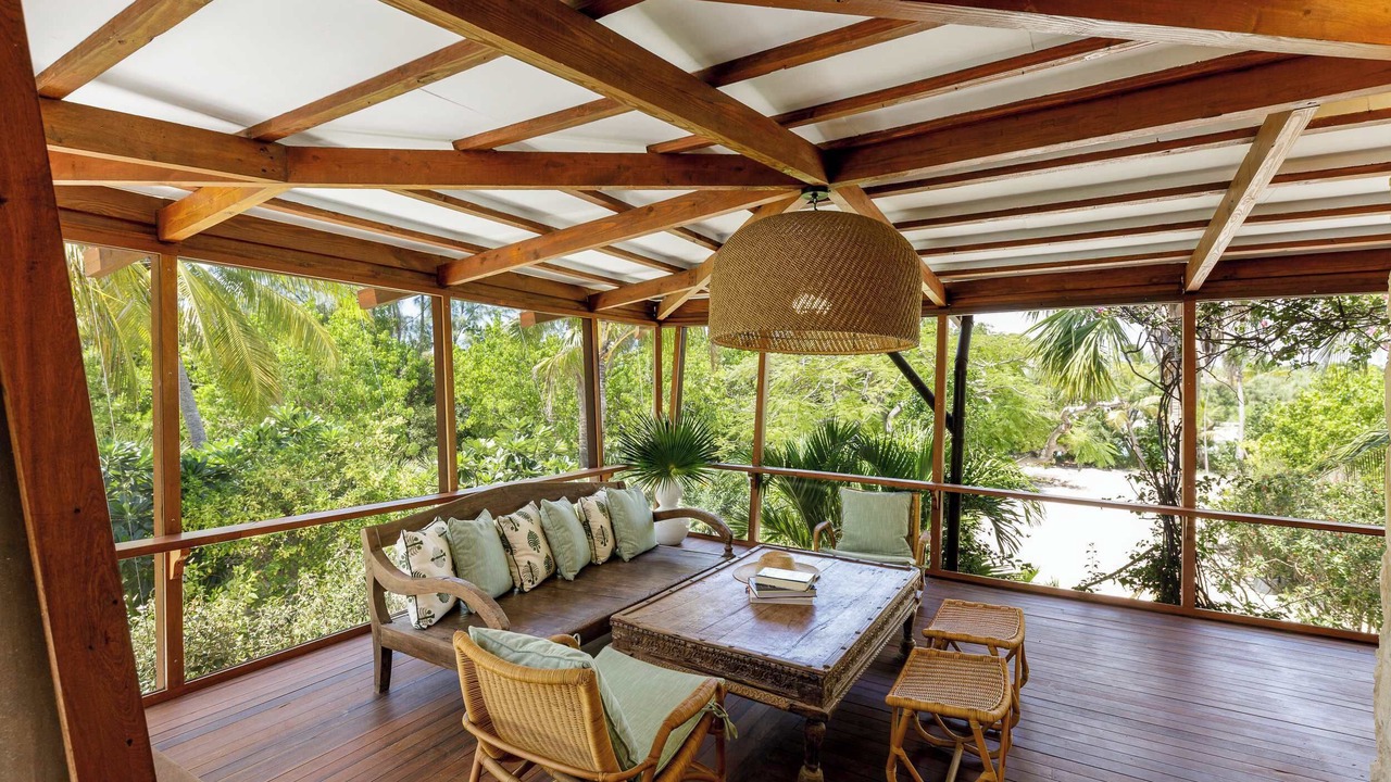 Photo of Outdoor in Leeward Settlement