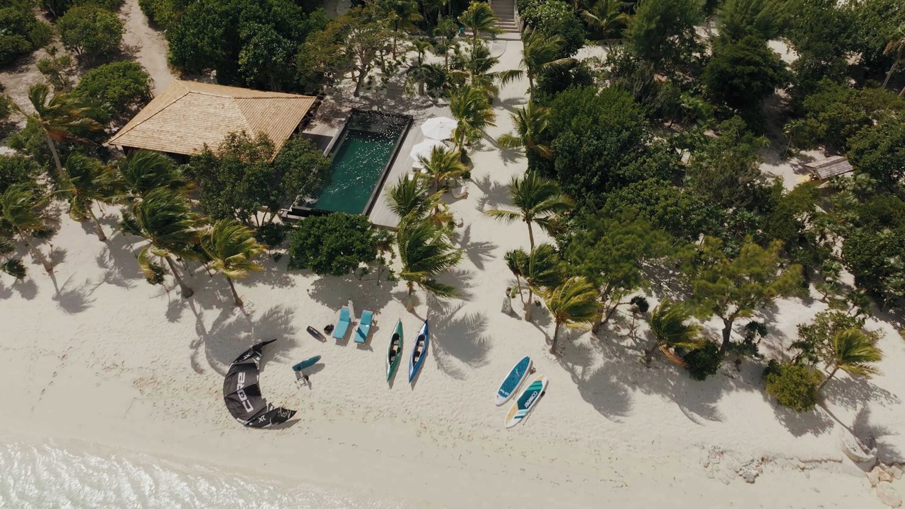 Photo of Others in Leeward Settlement