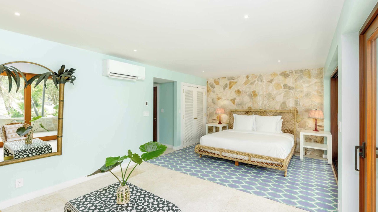 Photo of Bedroom in Leeward Settlement