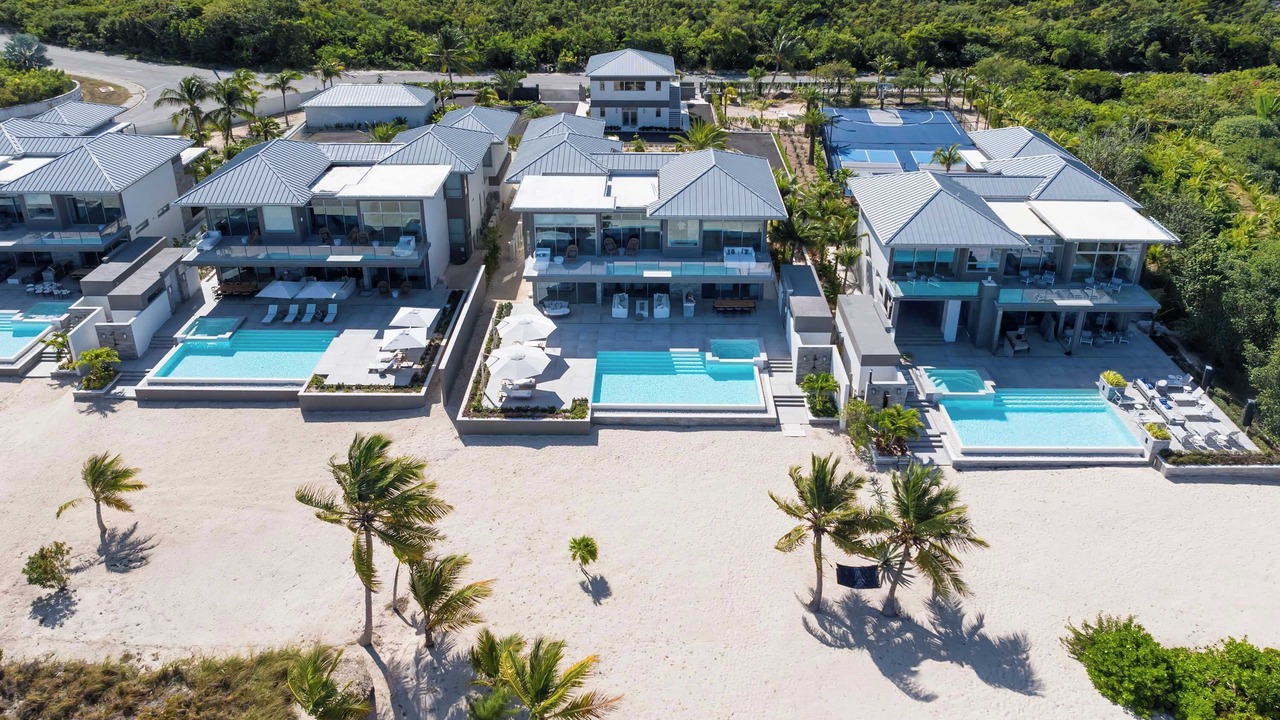 Photo of Outdoor in Grace Bay West