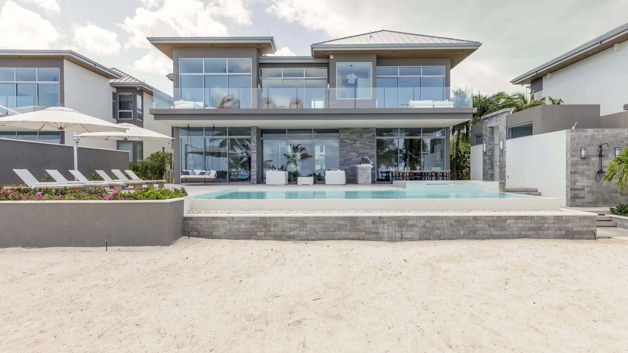 Photo of Outdoor in Grace Bay West