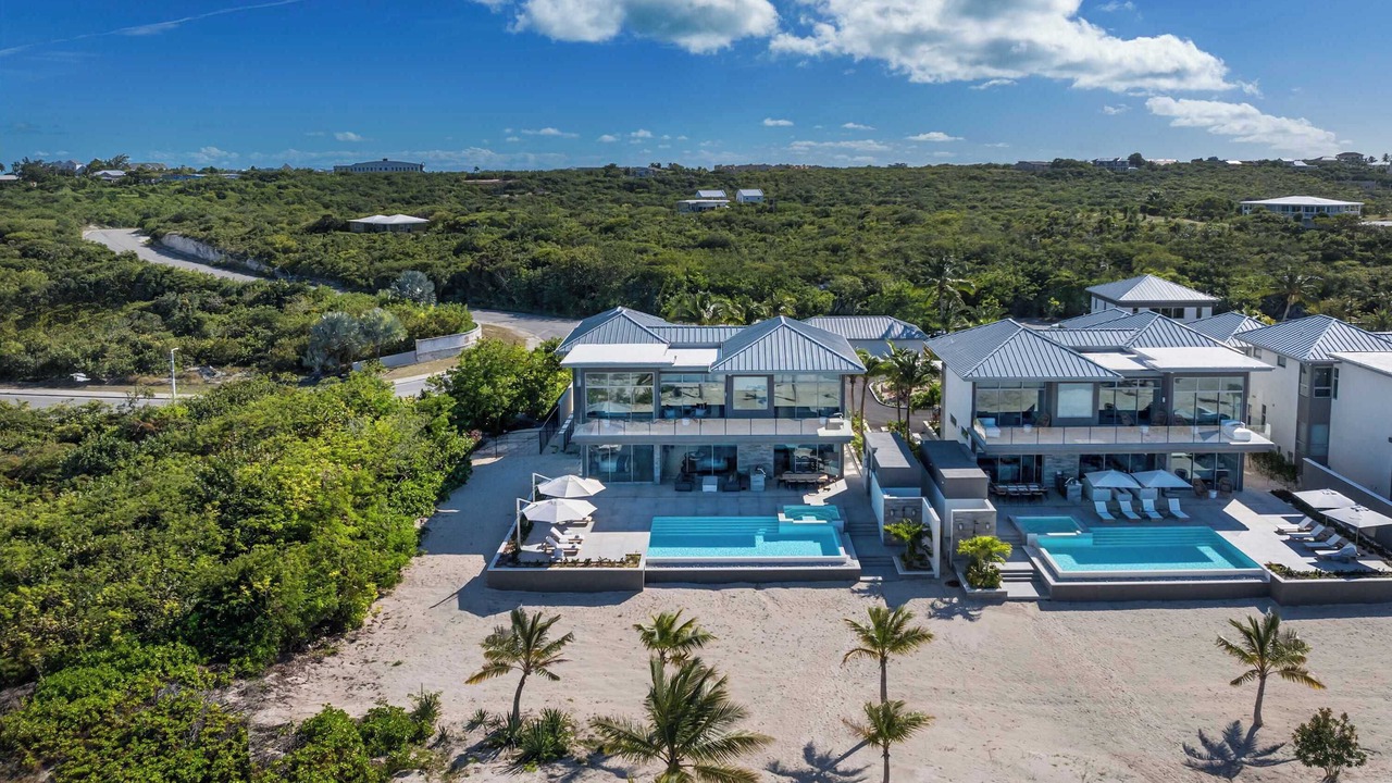 Photo of Outdoor in Grace Bay West