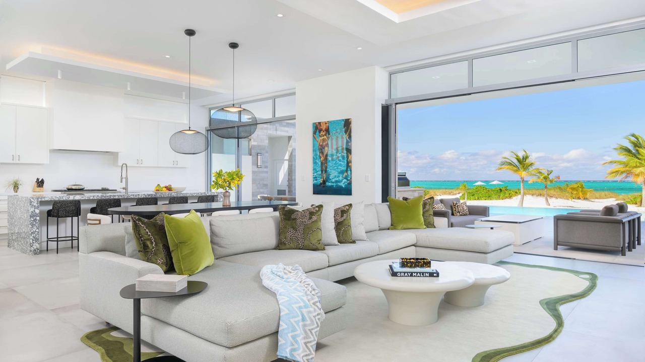 Photo of Livingroom in Grace Bay West