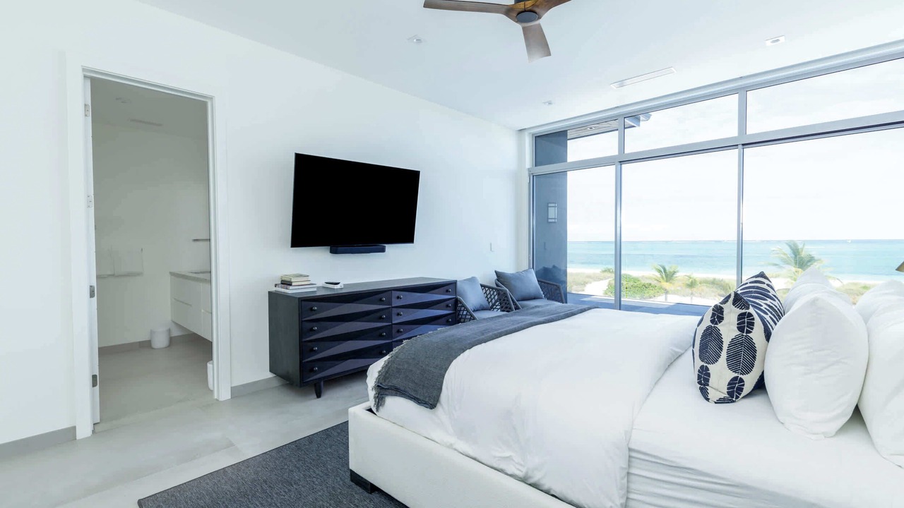 Photo of Bedroom in Grace Bay West