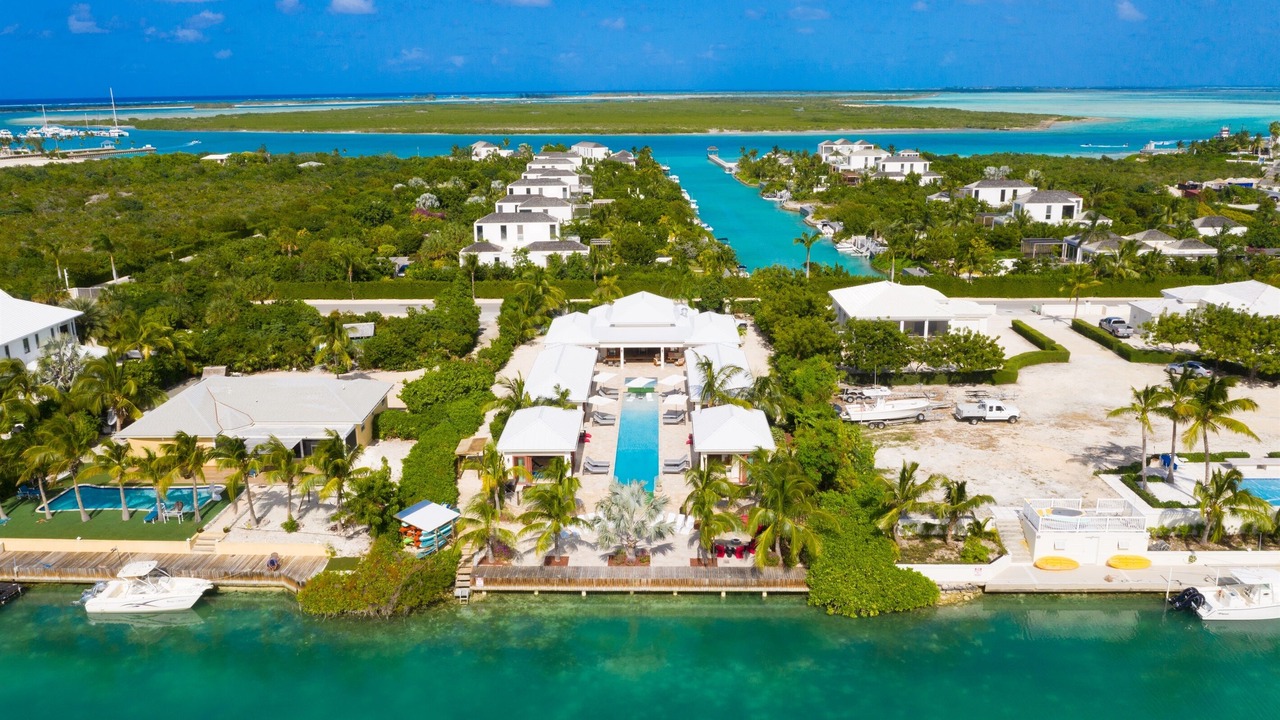 Photo of Outdoor in Leeward Settlement