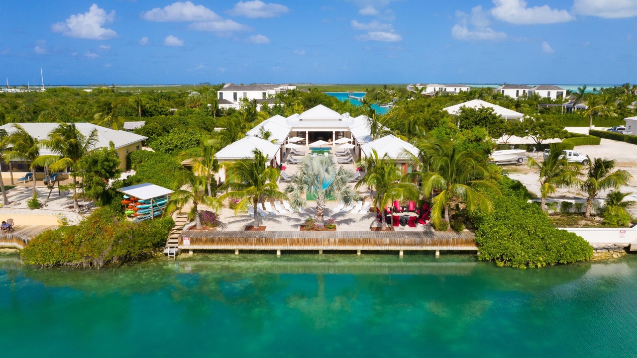 Photo of Outdoor in Leeward Settlement