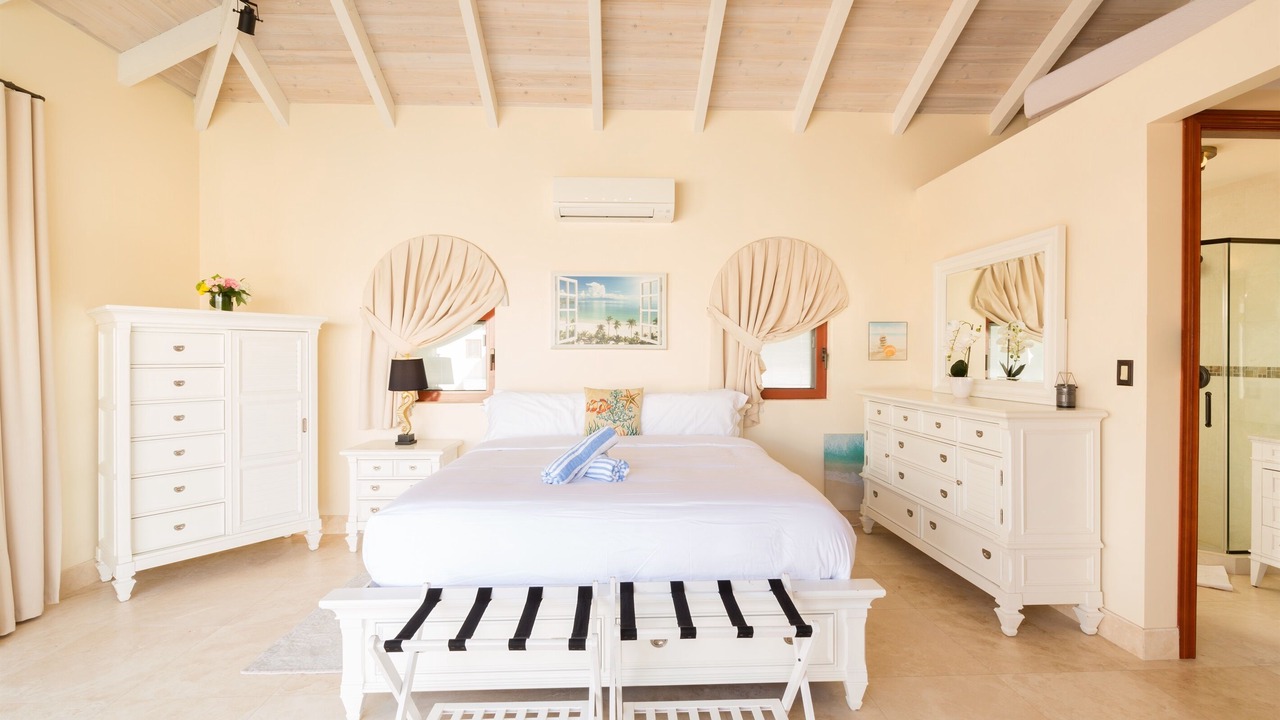 Photo of Bedroom in Leeward Settlement