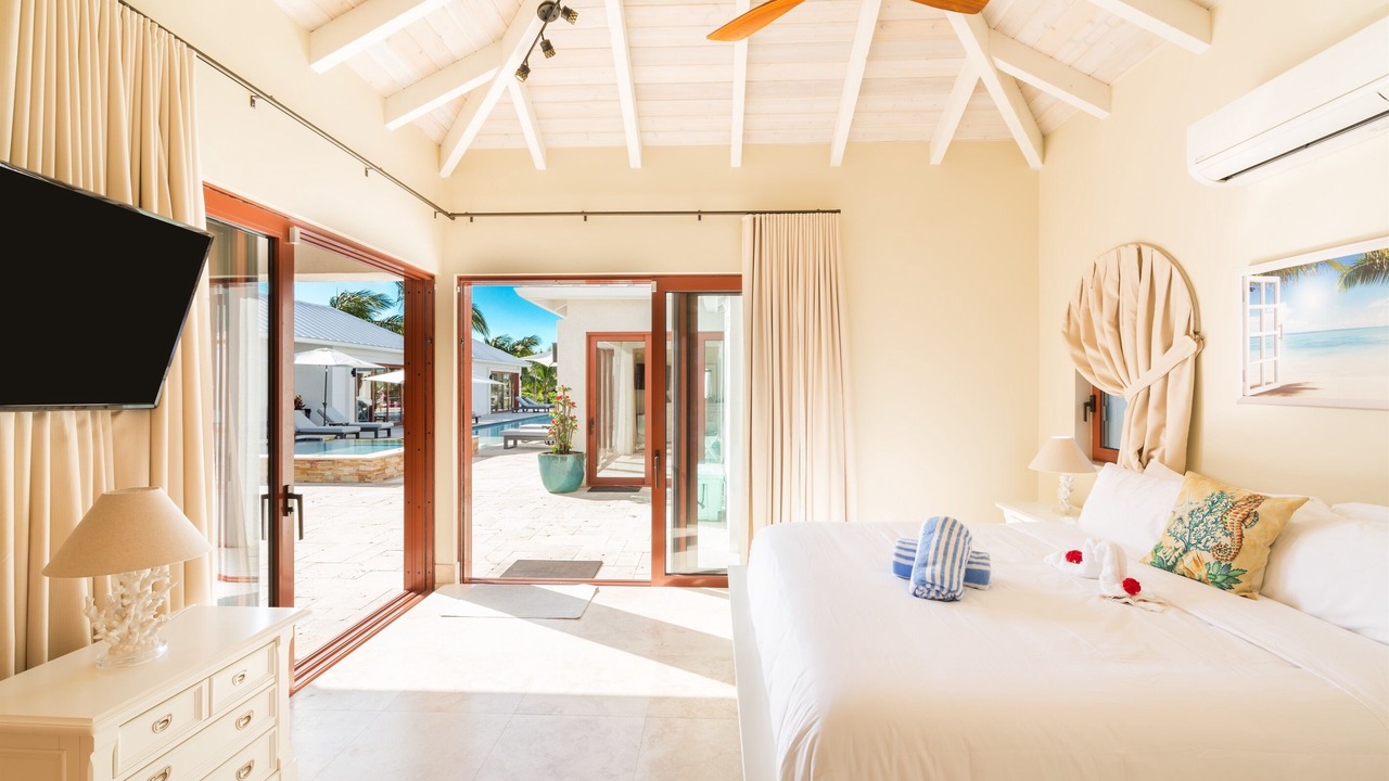Photo of Bedroom in Leeward Settlement