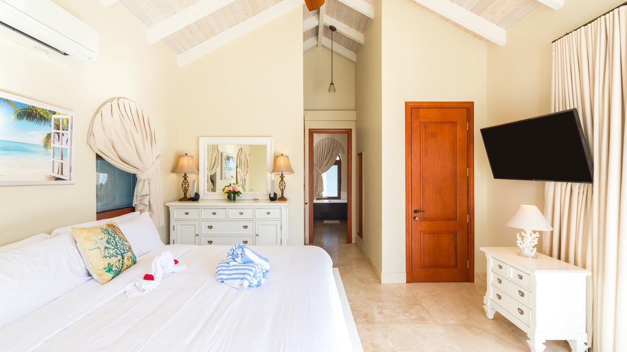 Photo of Bedroom in Leeward Settlement