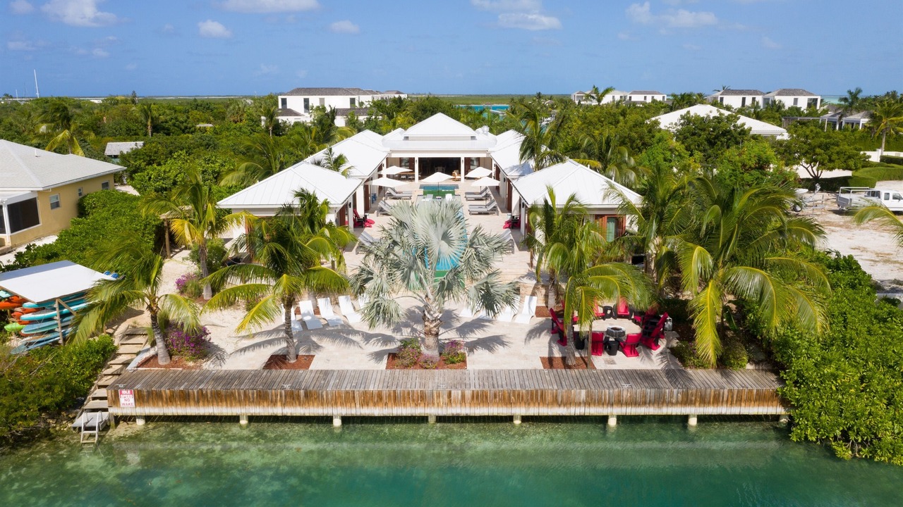 Photo of Outdoor in Leeward Settlement